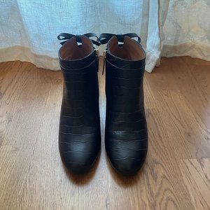 Sezane ankle boots with bows